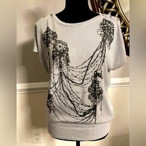 Joseph A knit short sleeve top. No tag. Used only once. Smoke free environment.